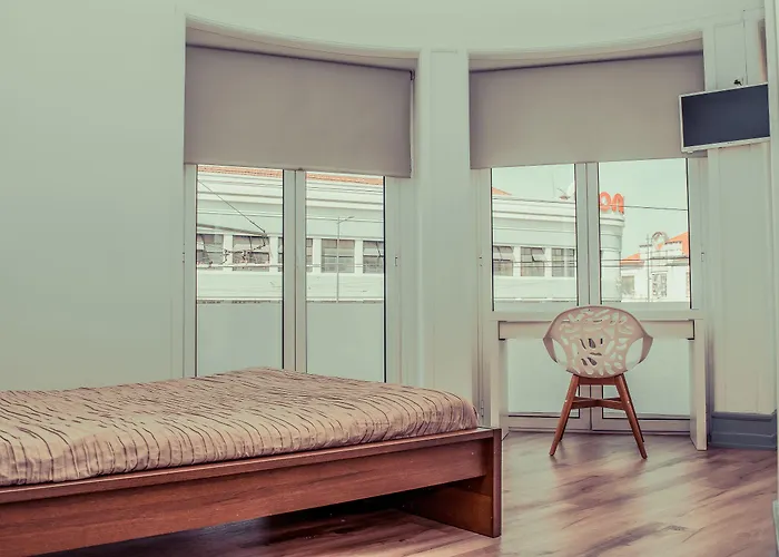 Infante Dom Henrique 2* Coimbra