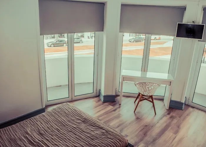 Infante Dom Henrique Affittacamere 2*